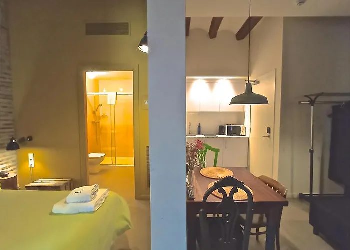 Otel Restaurant Lotus Priorat 3*